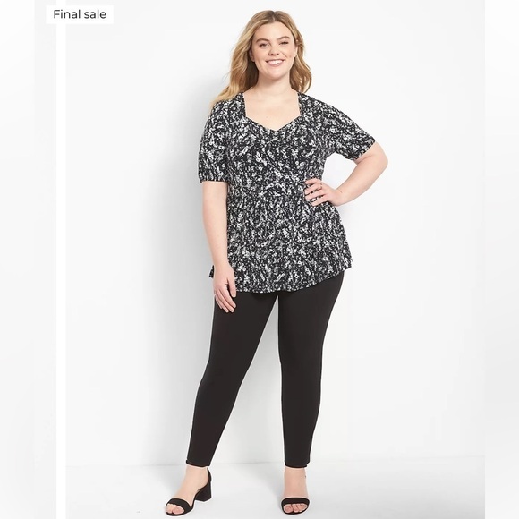 Lane Bryant Black White Floral Puff Sleeve Sweetheart-Neck Surplice Peplum Top - Picture 3 of 9